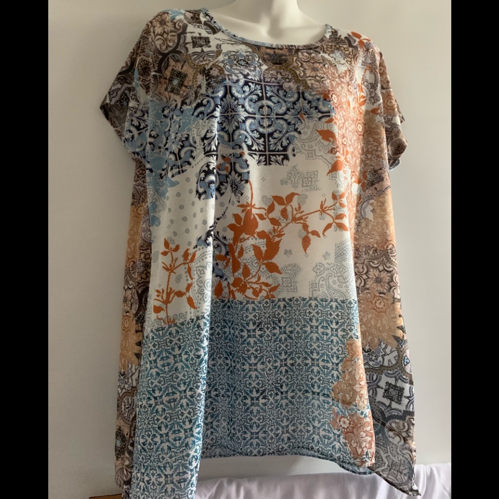 Zenergy by Chico’s Geometric Patchwork Print Short Sleeve Top
